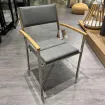 Вуличний стілець Quadux, сталь з тиковими підлокітниками, turmalin grey