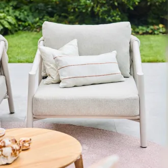 Крісло Sato lounge chair / Camel sand | natural gravel