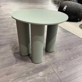 Журнальный столик HYPPO Ø50 H.46 3 LEGS ,PAINTED QUARTZ GREEN WITH QUARZ GREEN HPL TOP — фото 4